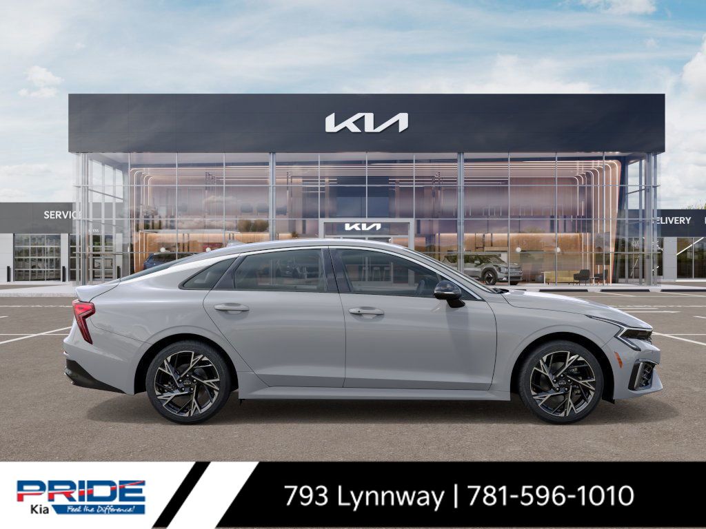 2026 Kia K5 GT-Line photo 6