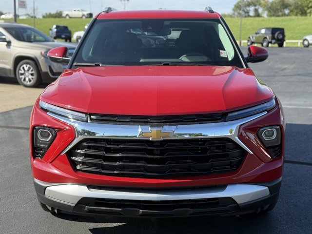 2026 Chevrolet Trailblazer LT photo 2
