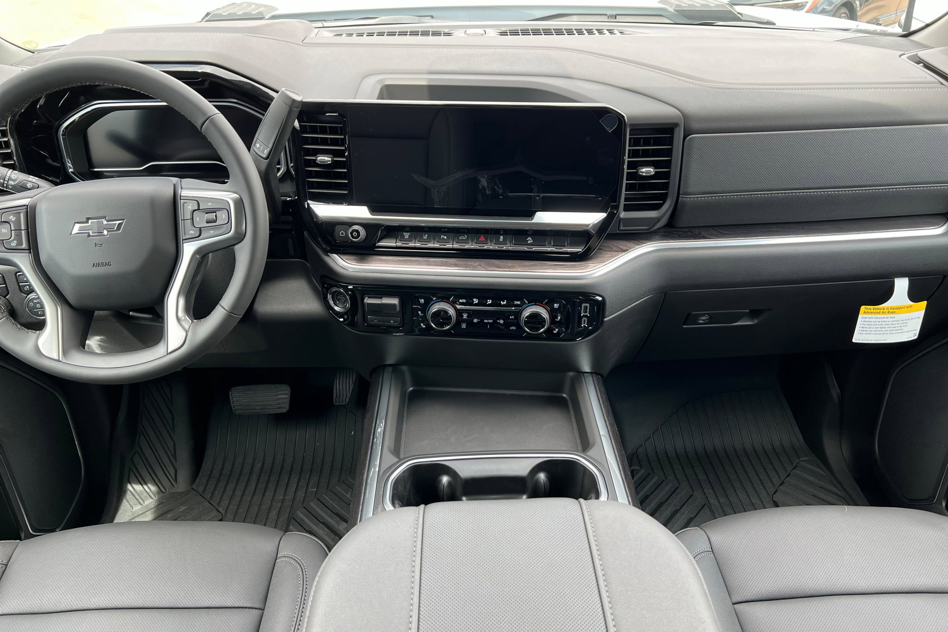 2025 Chevrolet Silverado 3500HD LTZ photo 13