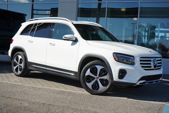 2026 Mercedes-Benz GLB GLB 250's photo