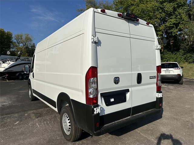 2026 Ram ProMaster 2500 photo 7