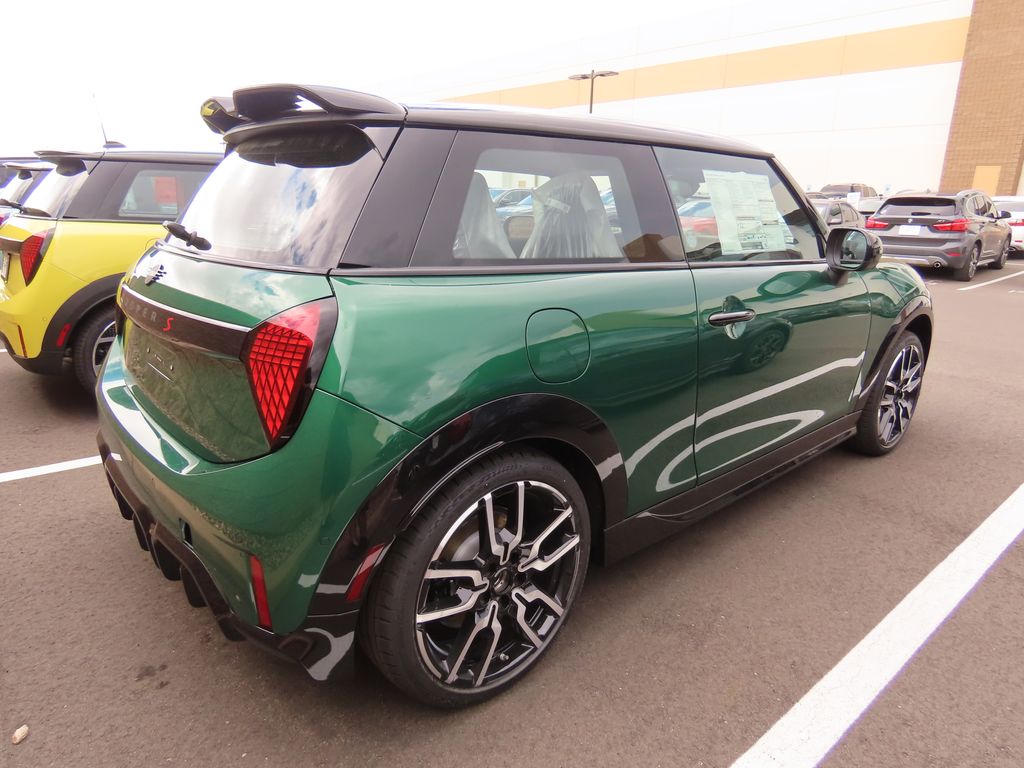 2026 Mini Cooper Hardtop S 2 Door Iconic photo 3