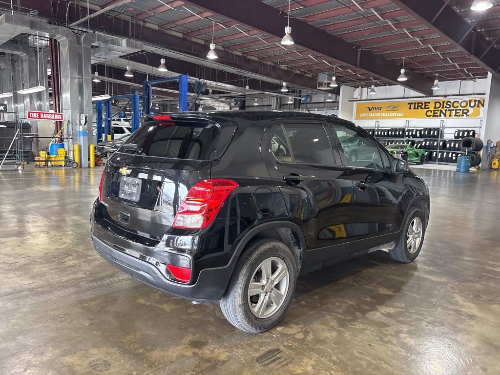 2022 Chevrolet Trax LS photo 5