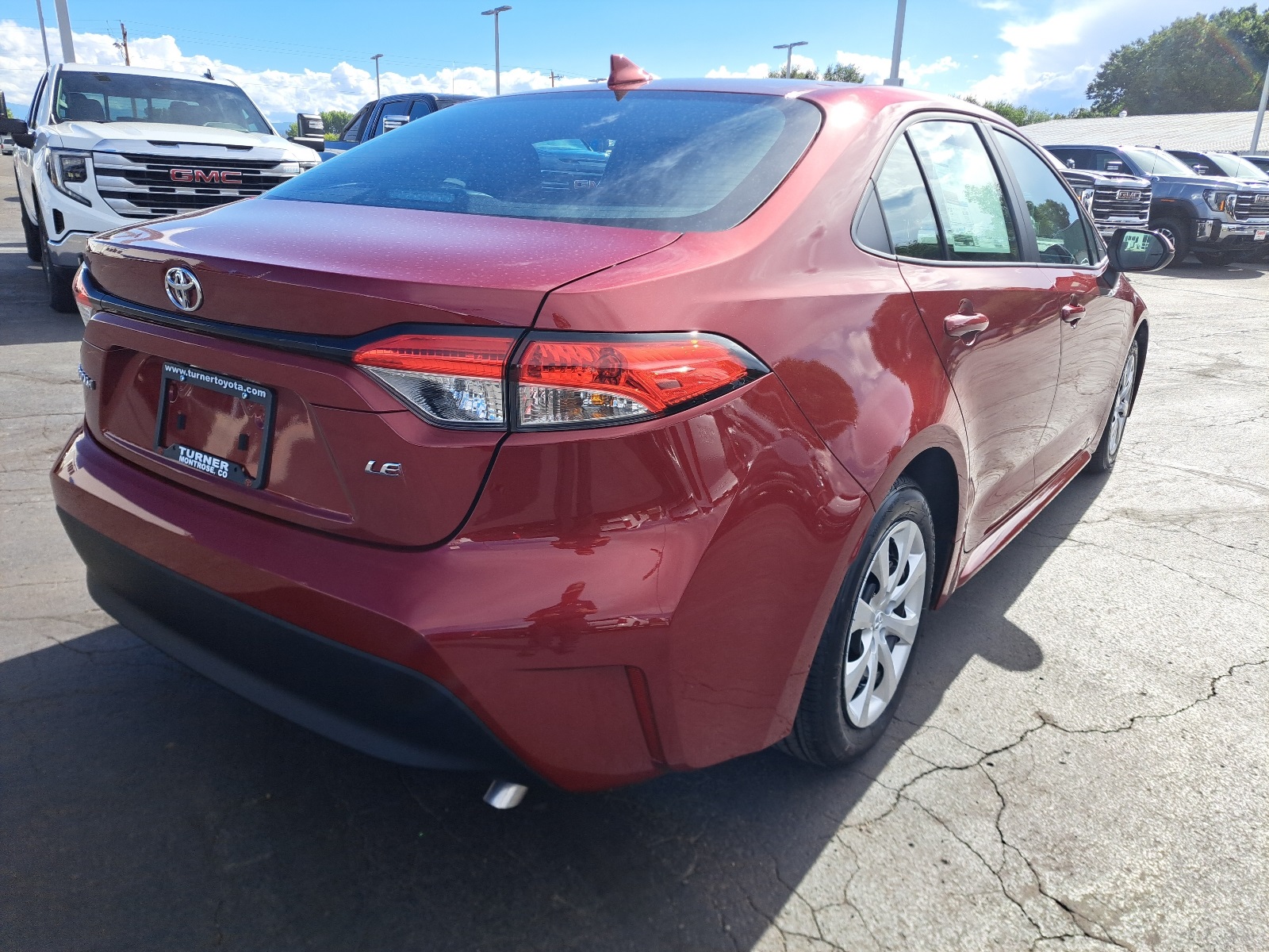 2025 Toyota Corolla LE photo 2