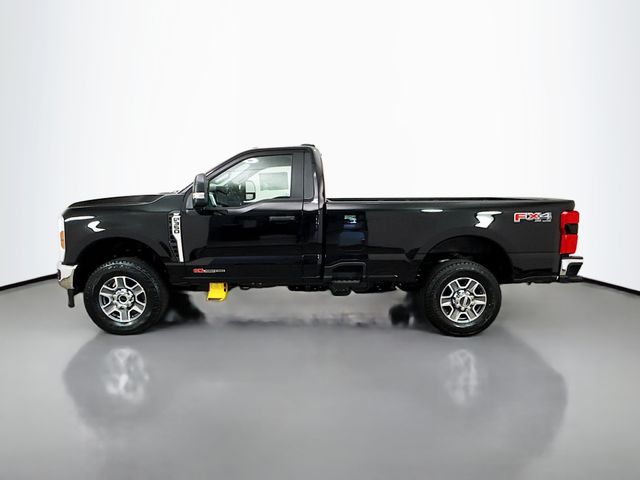 2025 Ford F-350 photo 4