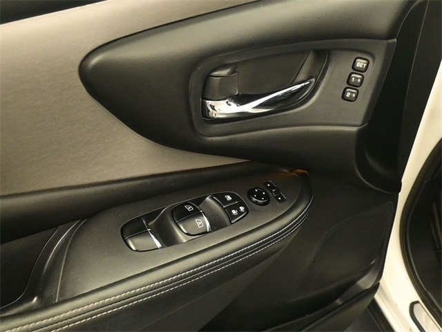 2019 Nissan Murano SL photo 11