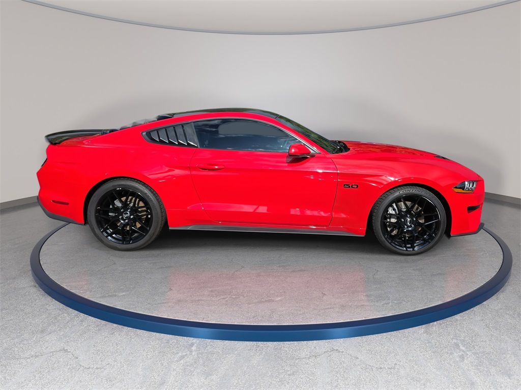 2019 Ford Mustang GT photo 4