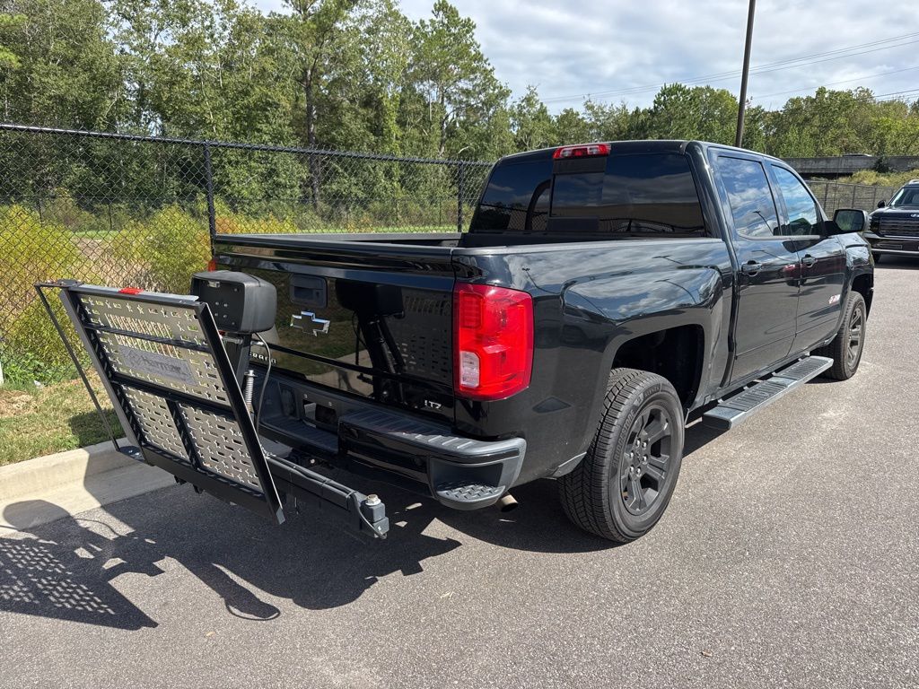 2016 Chevrolet Silverado 1500 LTZ photo 3