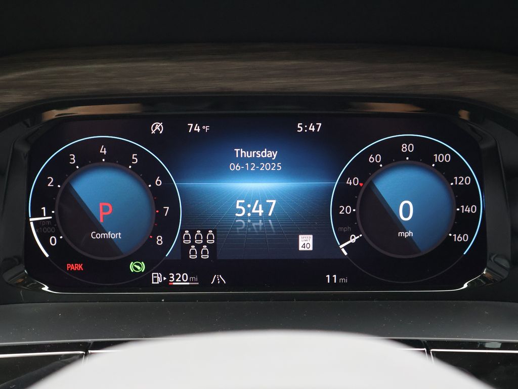 2025 Volkswagen Atlas SEL Premium R-Line photo 28