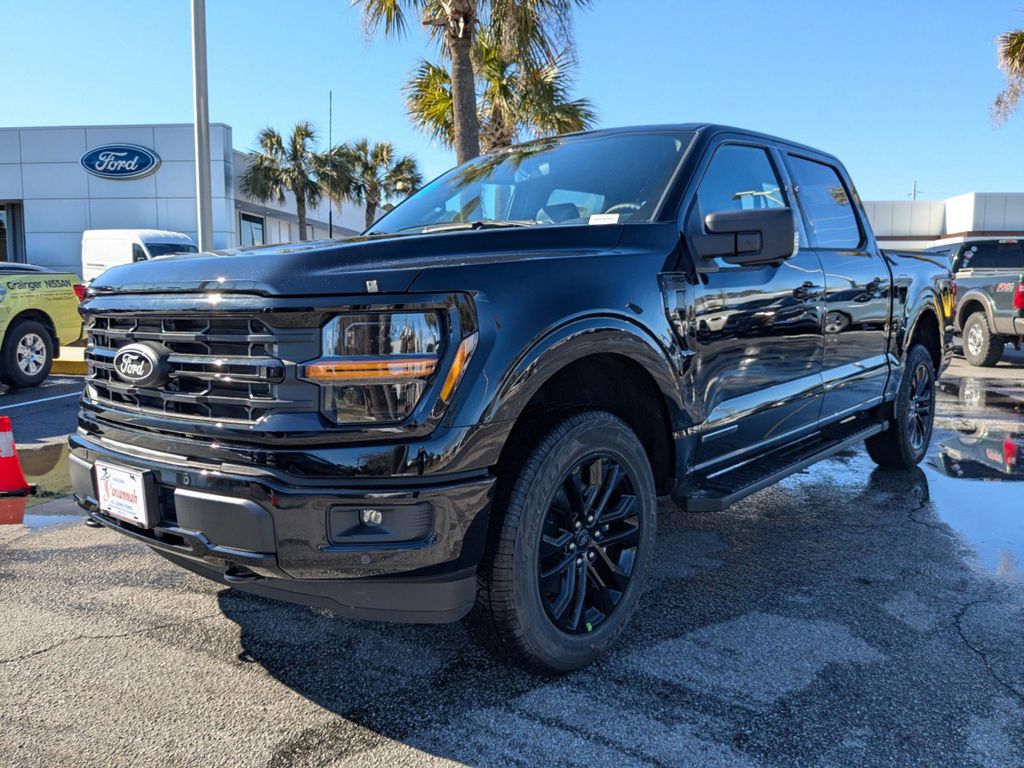 2025 Ford F-150 XLT photo 7