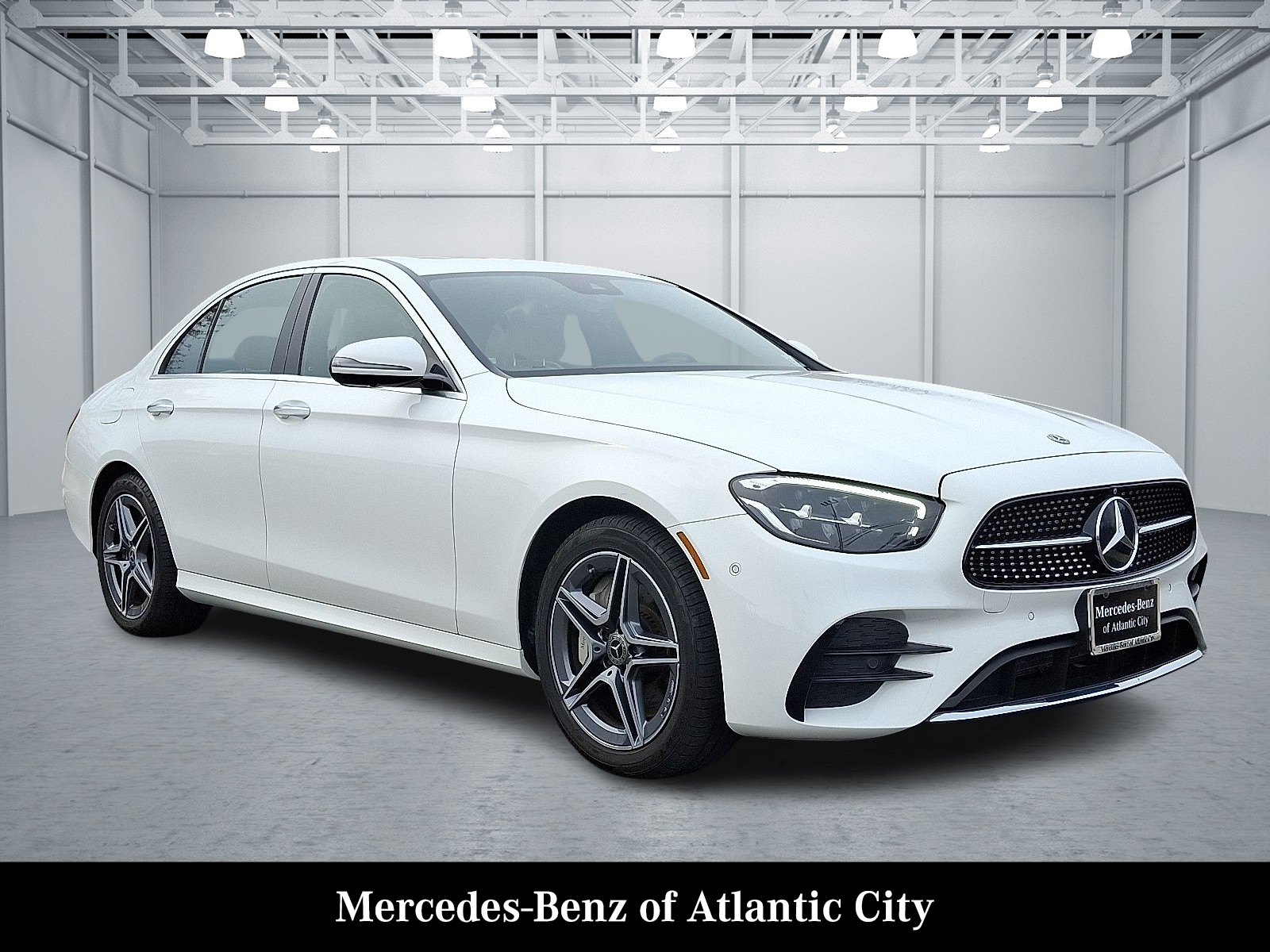 2023 Mercedes-Benz E-Class E450's photo