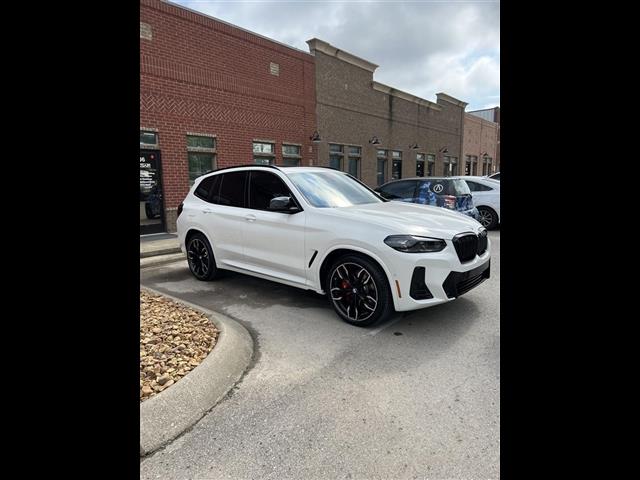 2022 BMW X3 40i's photo