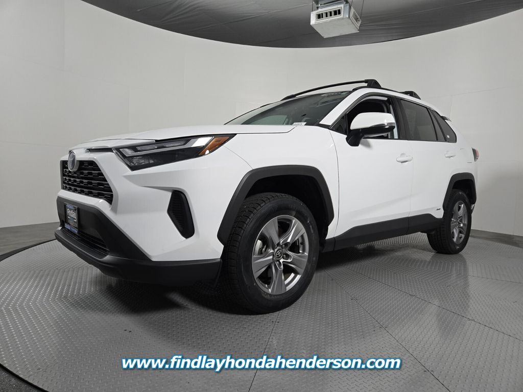 2023 Toyota RAV4 Hybrid XLE photo 3