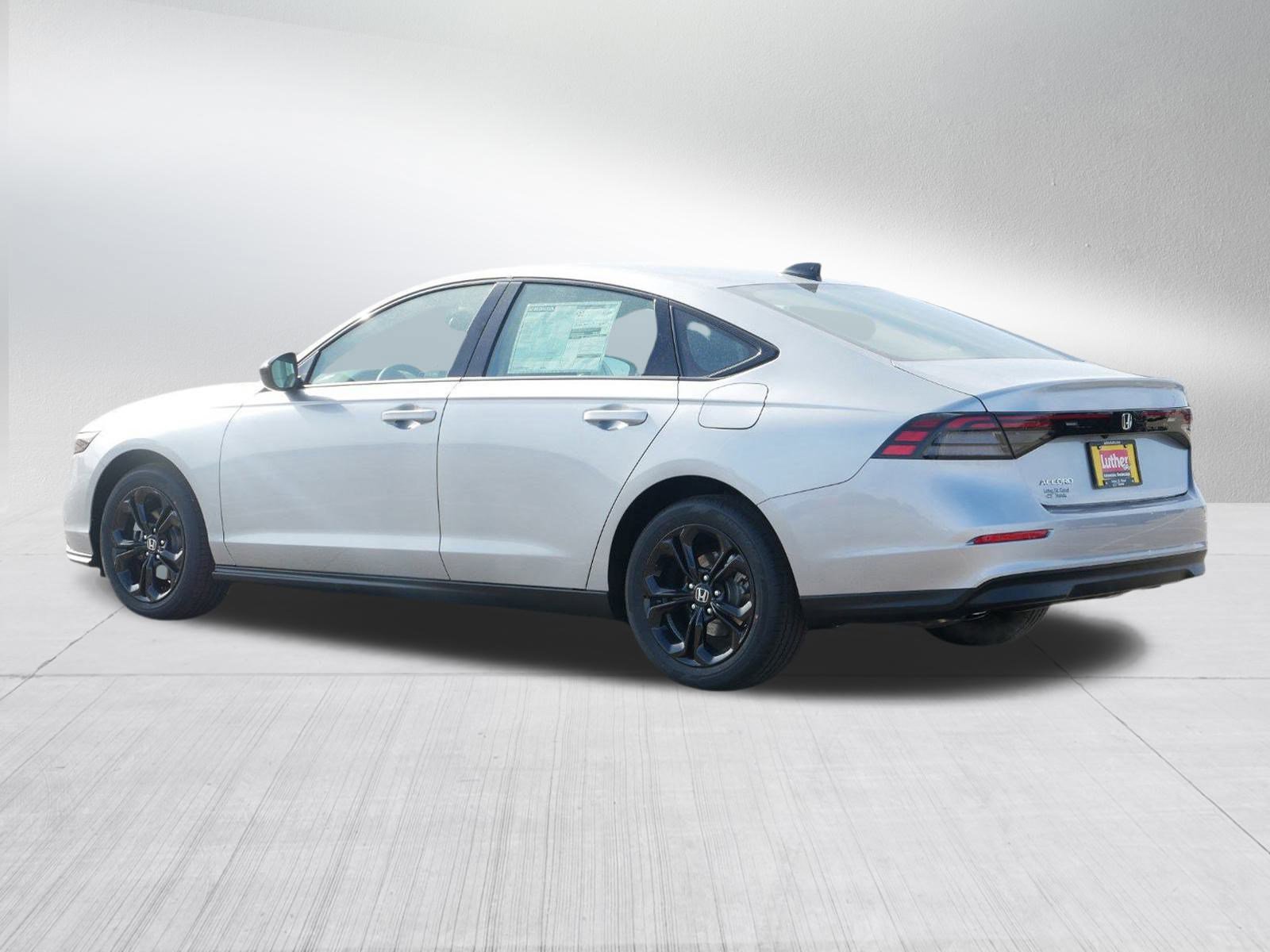 2025 Honda Accord SE photo 3