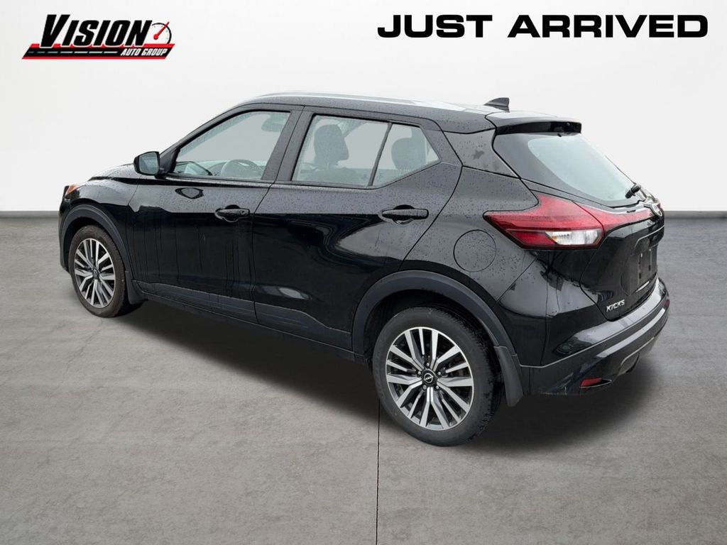 2023 Nissan Kicks SV photo 4