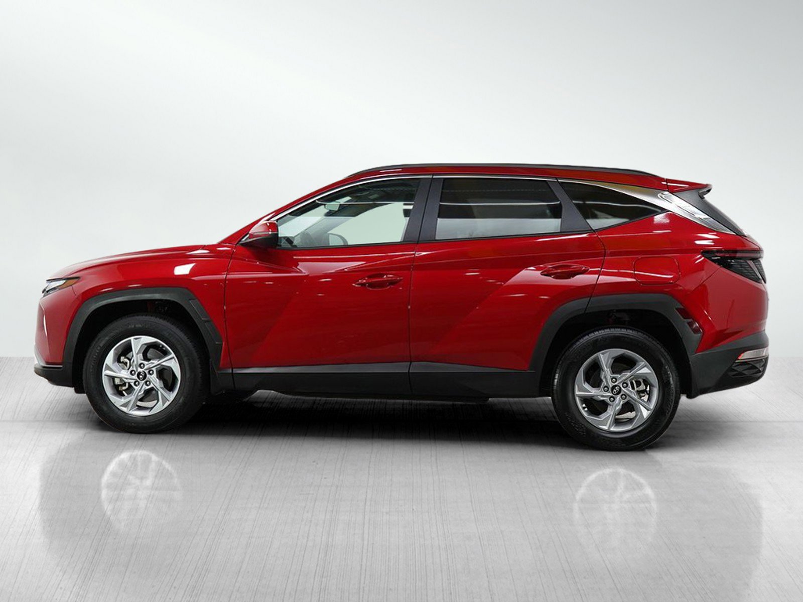 Used 2023 Hyundai Tucson SEL with VIN 5NMJBCAEXPH193990 for sale in Minneapolis, Minnesota