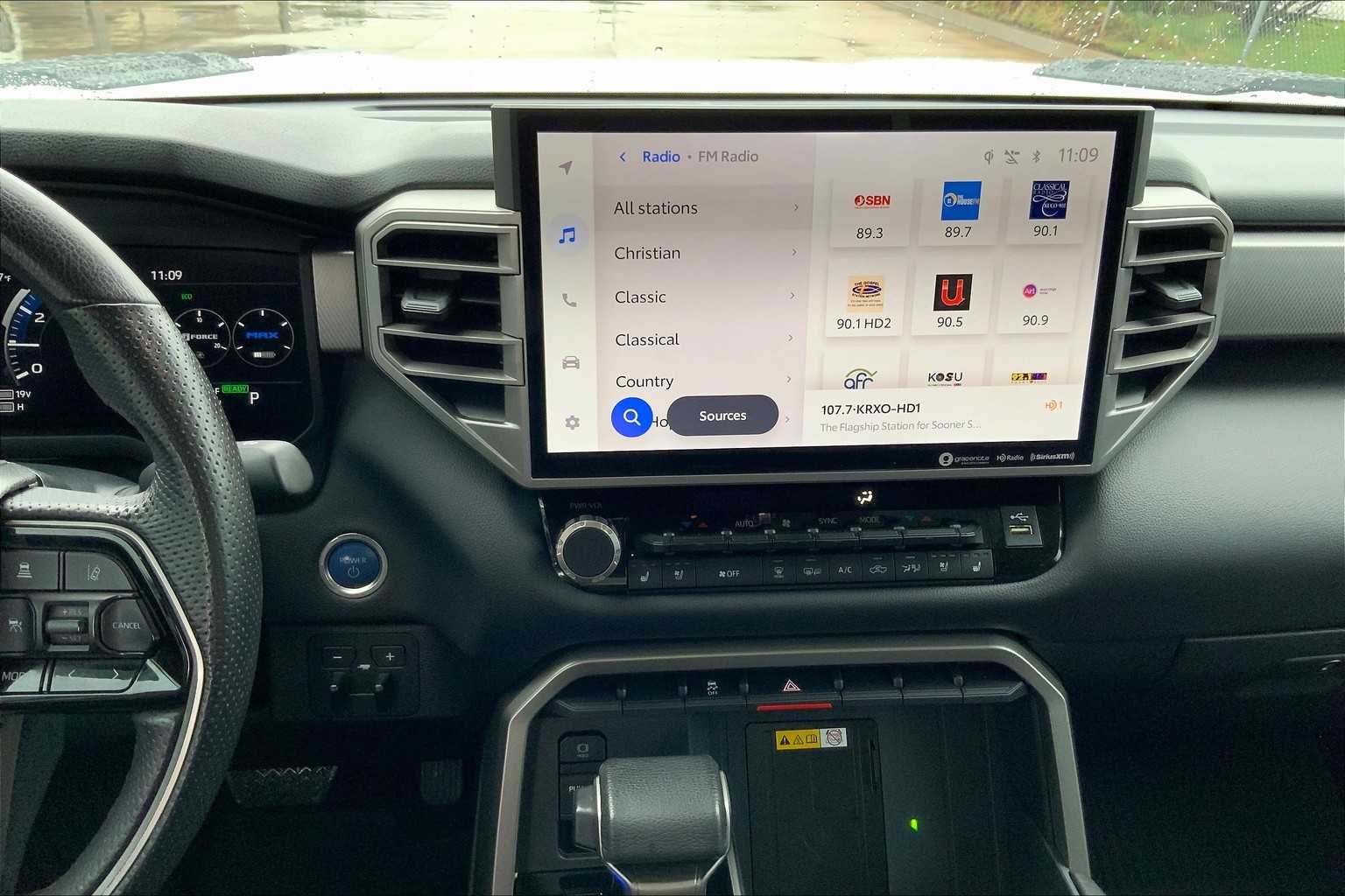 2023 Toyota Tundra Limited photo 6