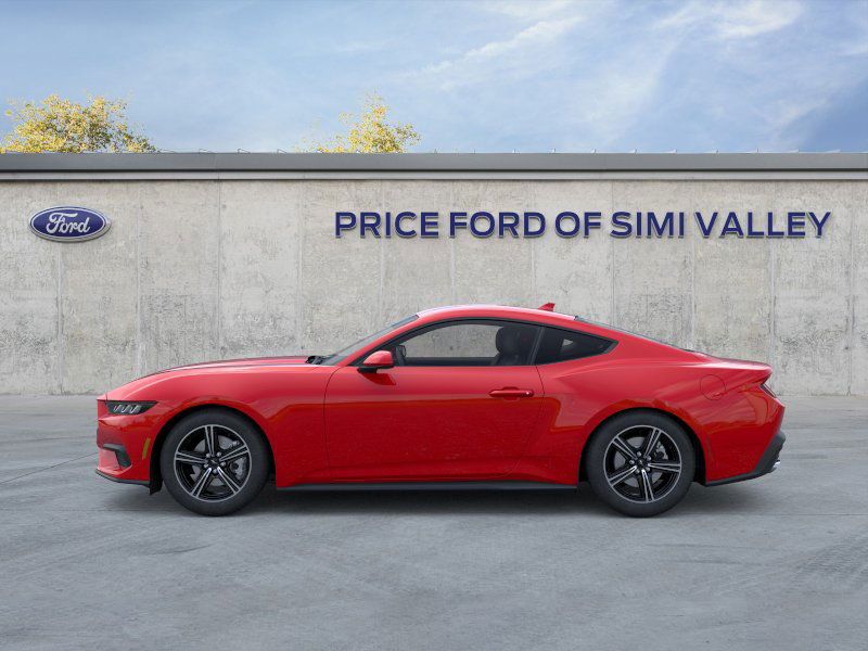 2025 Ford Mustang EcoBoost photo 3