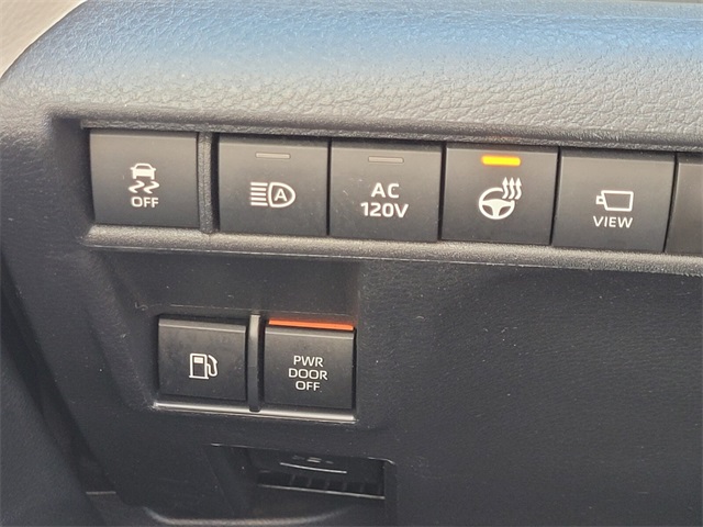 2023 Toyota Sienna Platinum photo 33