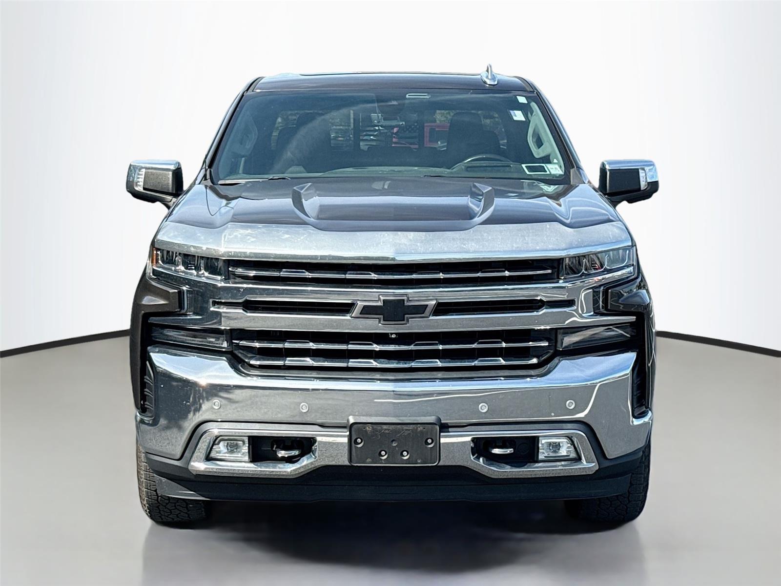 2021 Chevrolet Silverado 1500 LTZ photo 3