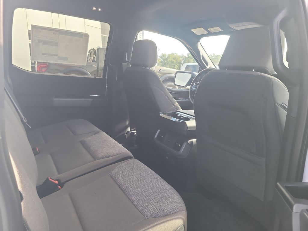 2025 Ford F-150 XLT photo 25