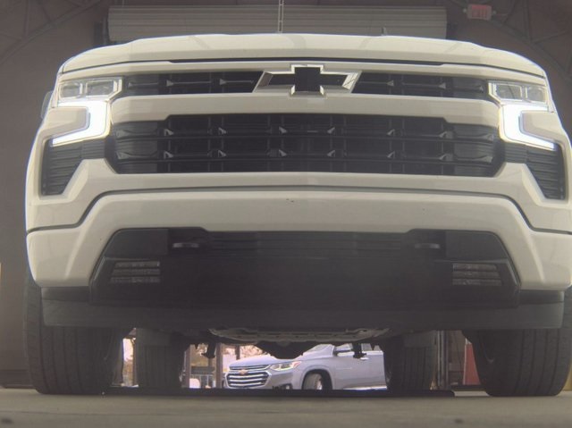 2023 Chevrolet Silverado 1500 RST photo 2