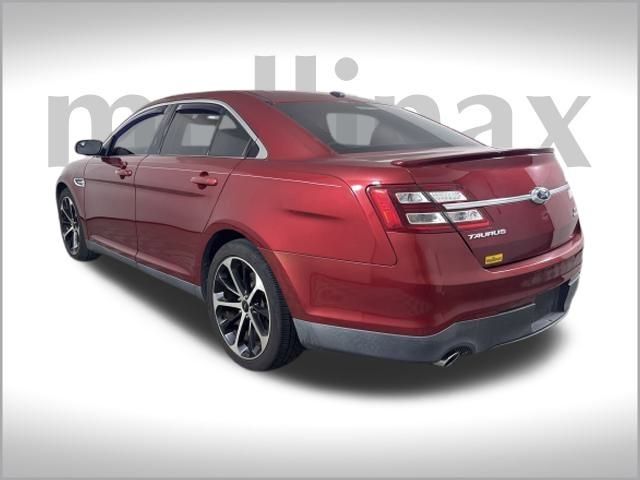 2015 Ford Taurus SEL photo 8