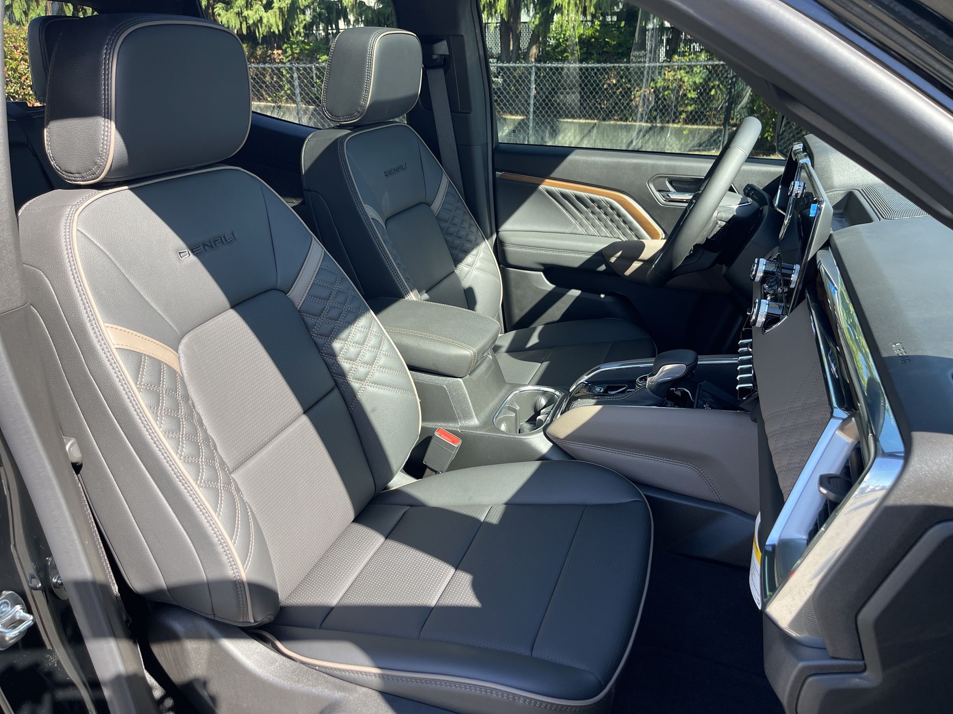 2026 Gmc Canyon Denali photo 29