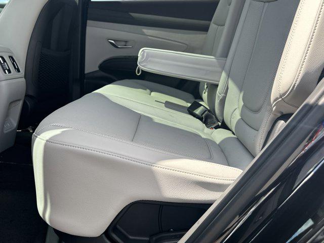 2025 Hyundai Tucson Limited photo 19