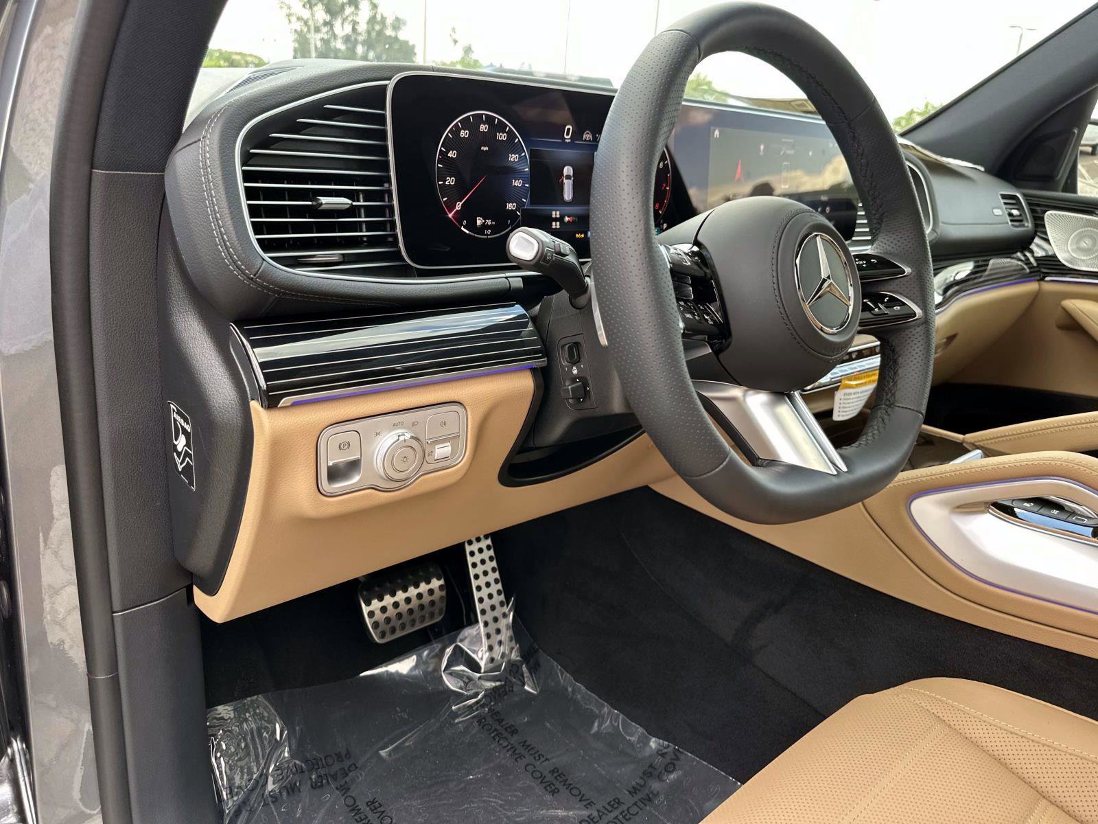 2026 Mercedes Benz GLS 580 4MATIC photo 20