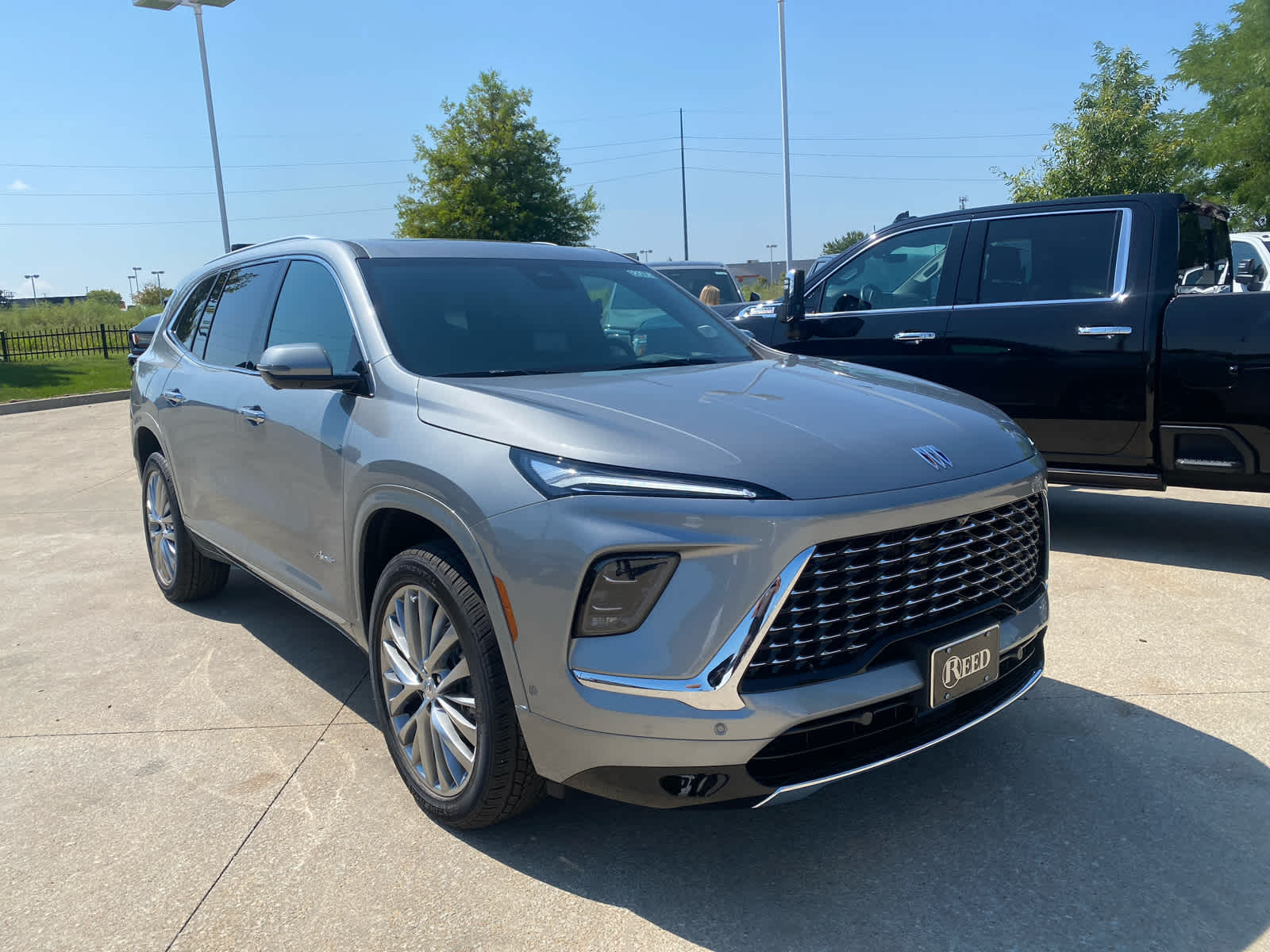 2026 Buick Enclave Avenir photo 4