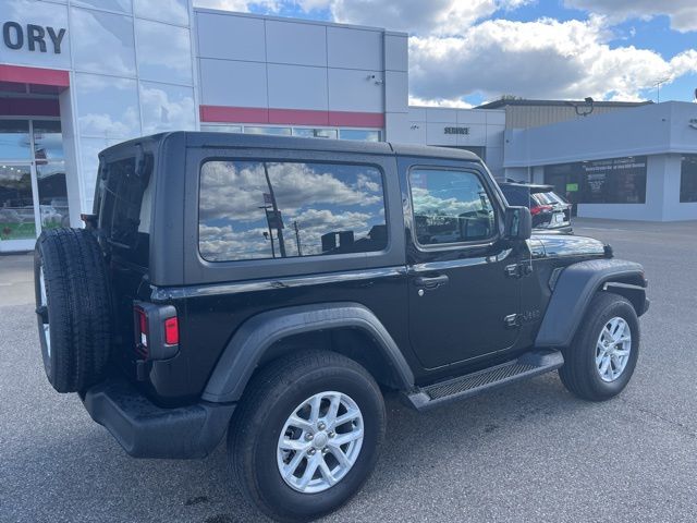 2023 Jeep Wrangler Sport S photo 4