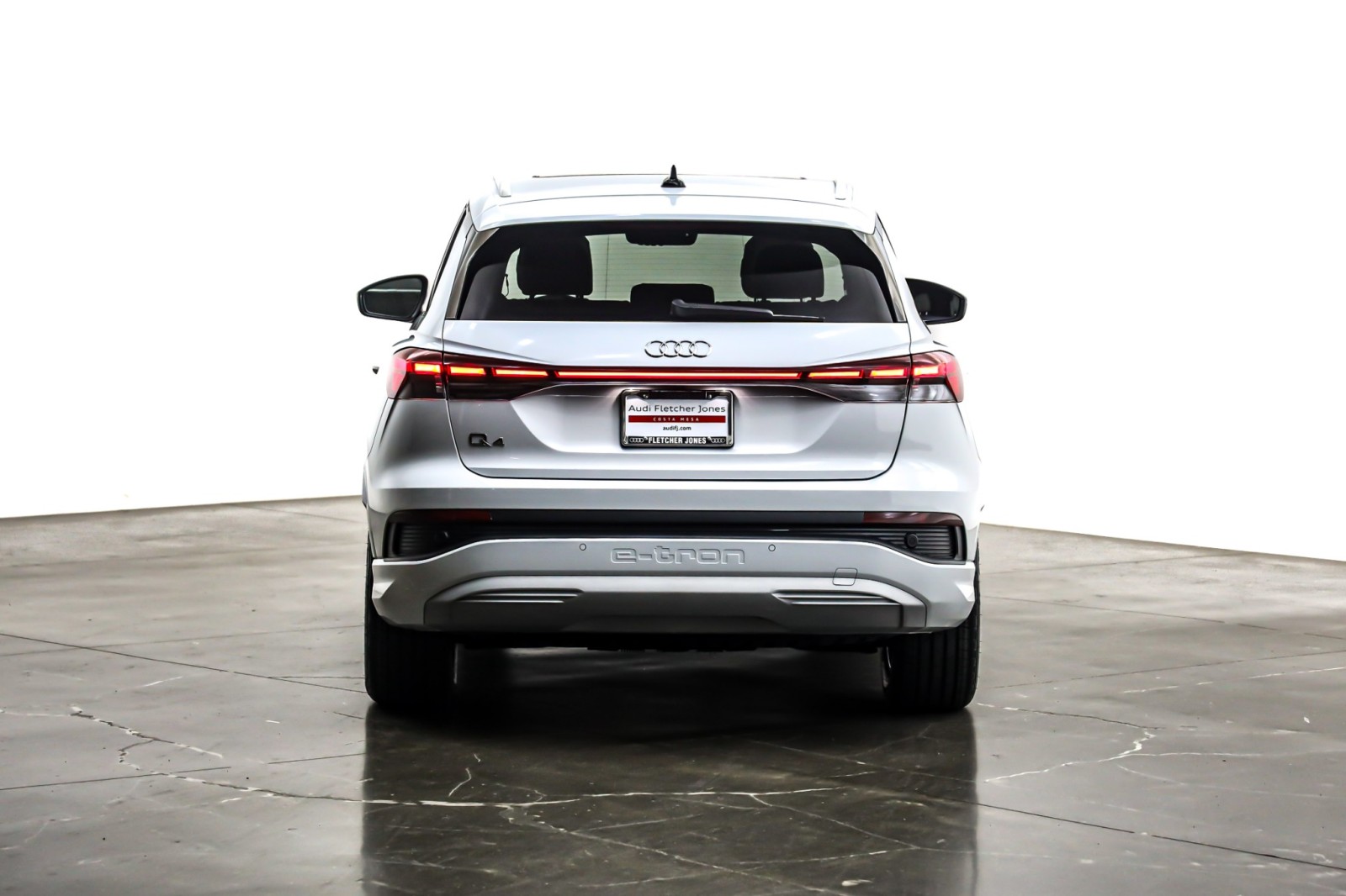 2024 Audi Q4 E-tron Premium 40 photo 3