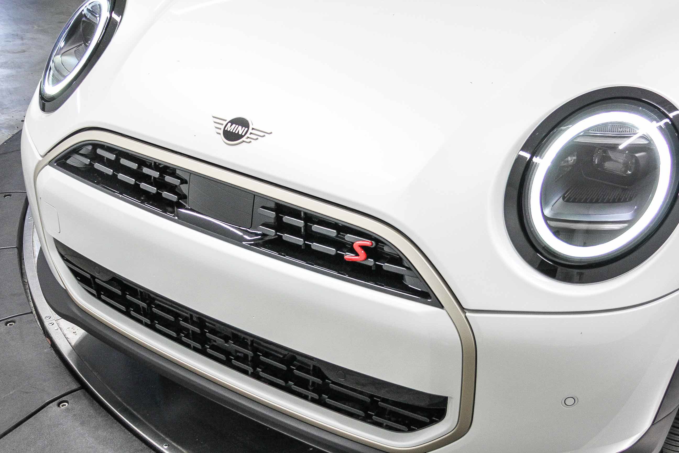 2026 Mini Cooper Convertible Signature photo 7