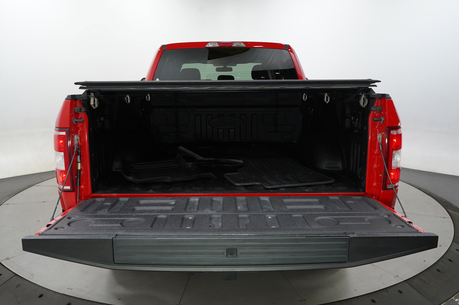 2018 Ford F-150 XLT photo 8