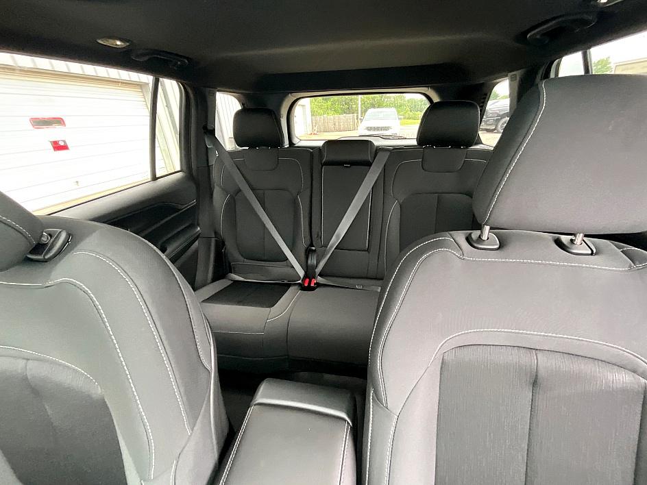 2025 Jeep Grand Cherokee Laredo photo 30