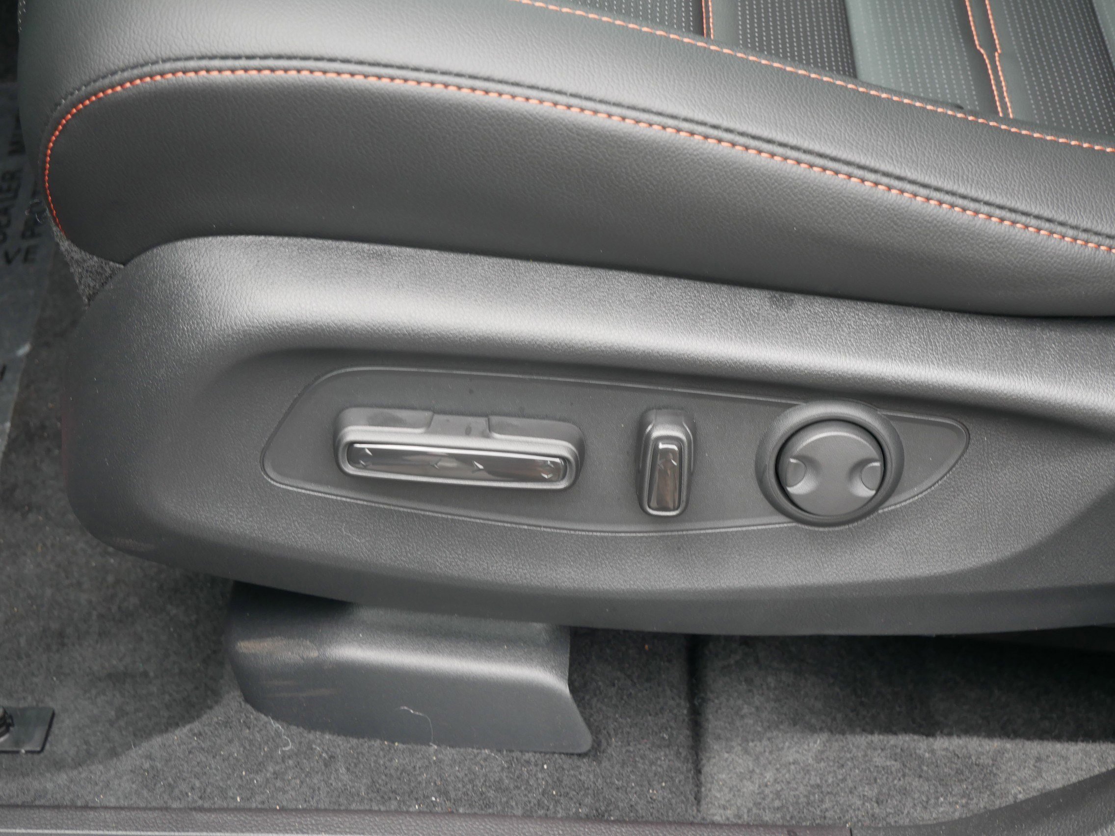 2026 Honda CR-V Hybrid Sport Touring photo 14