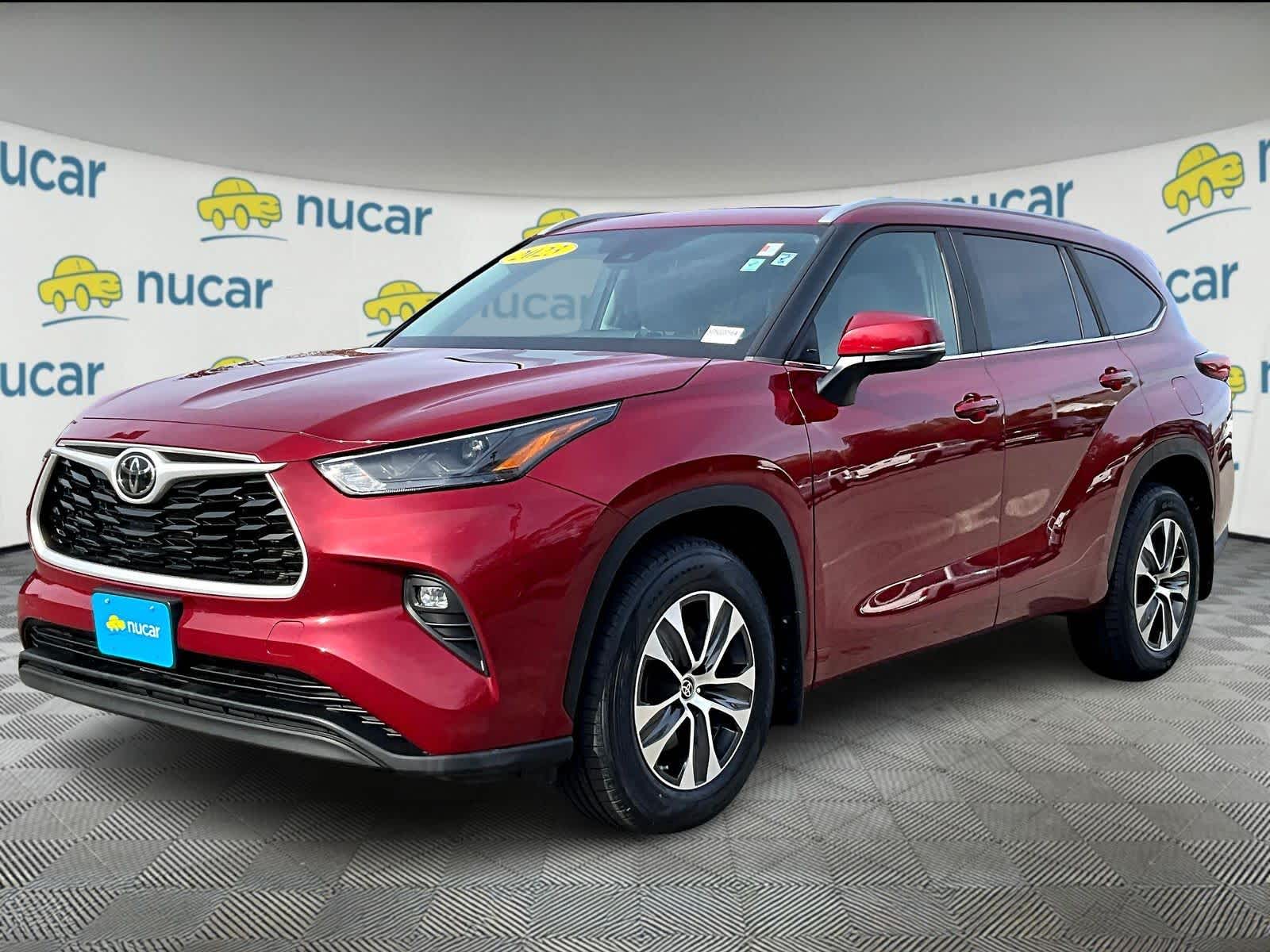 2023 Toyota Highlander XLE photo 3