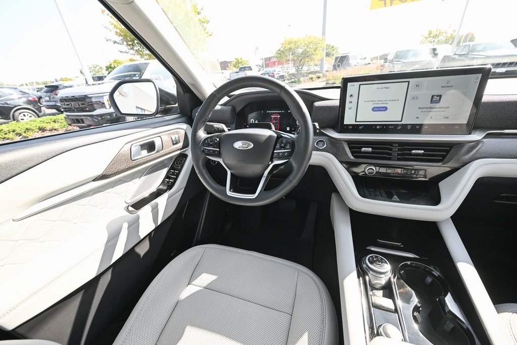 2025 Ford Explorer Platinum photo 32