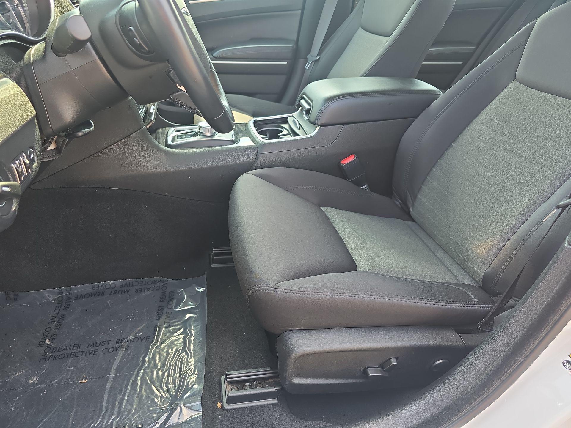 2022 Chrysler 300 Touring photo 52
