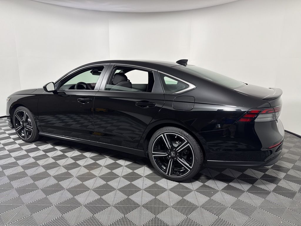 2025 Honda Accord Hybrid Sport photo 3