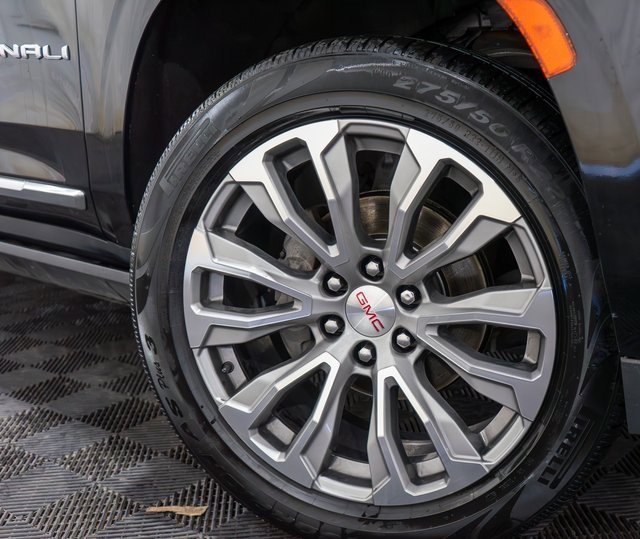 2021 Gmc Yukon Denali photo 2