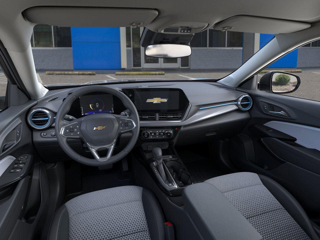 2025 Chevrolet Trax LT photo 8