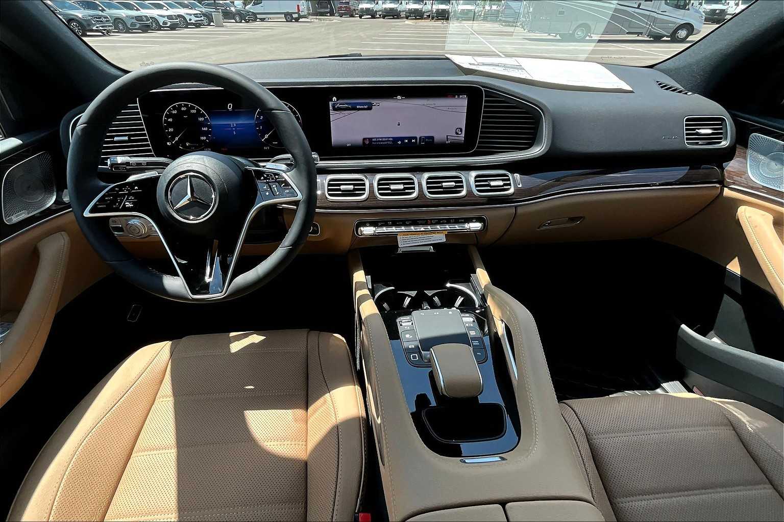 2026 Mercedes Benz GLE 450 4MATIC photo 3