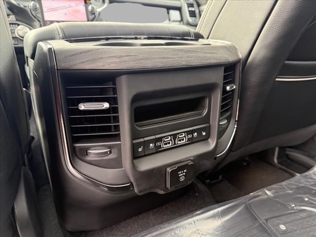 2025 Ram 1500 Limited photo 24