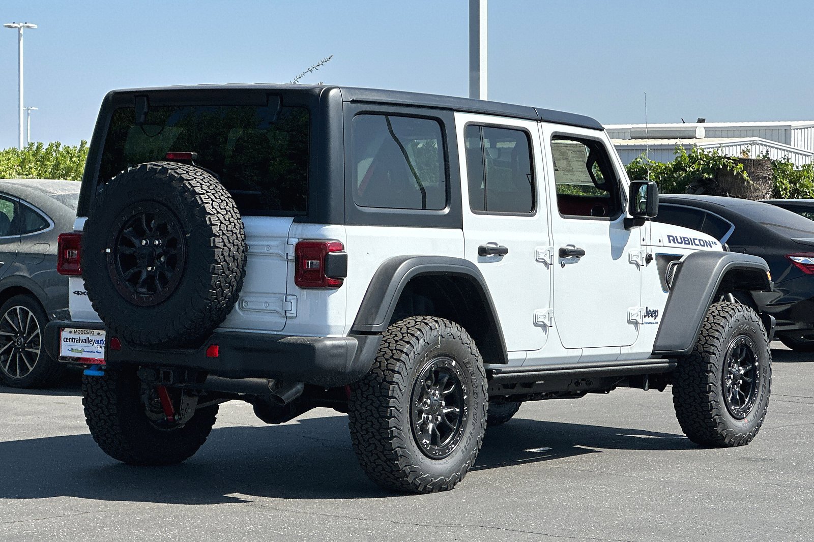 2023 Jeep Wrangler 4xe Rubicon Anniversary Edition photo 4