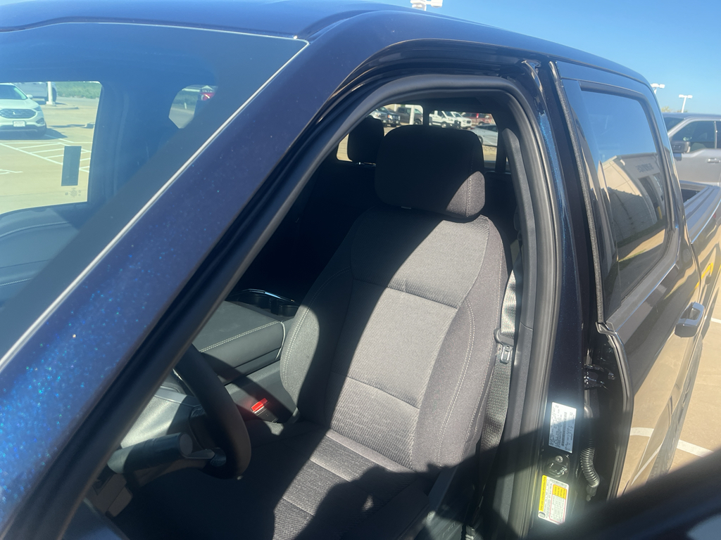 2025 Ford F-150 XLT photo 18
