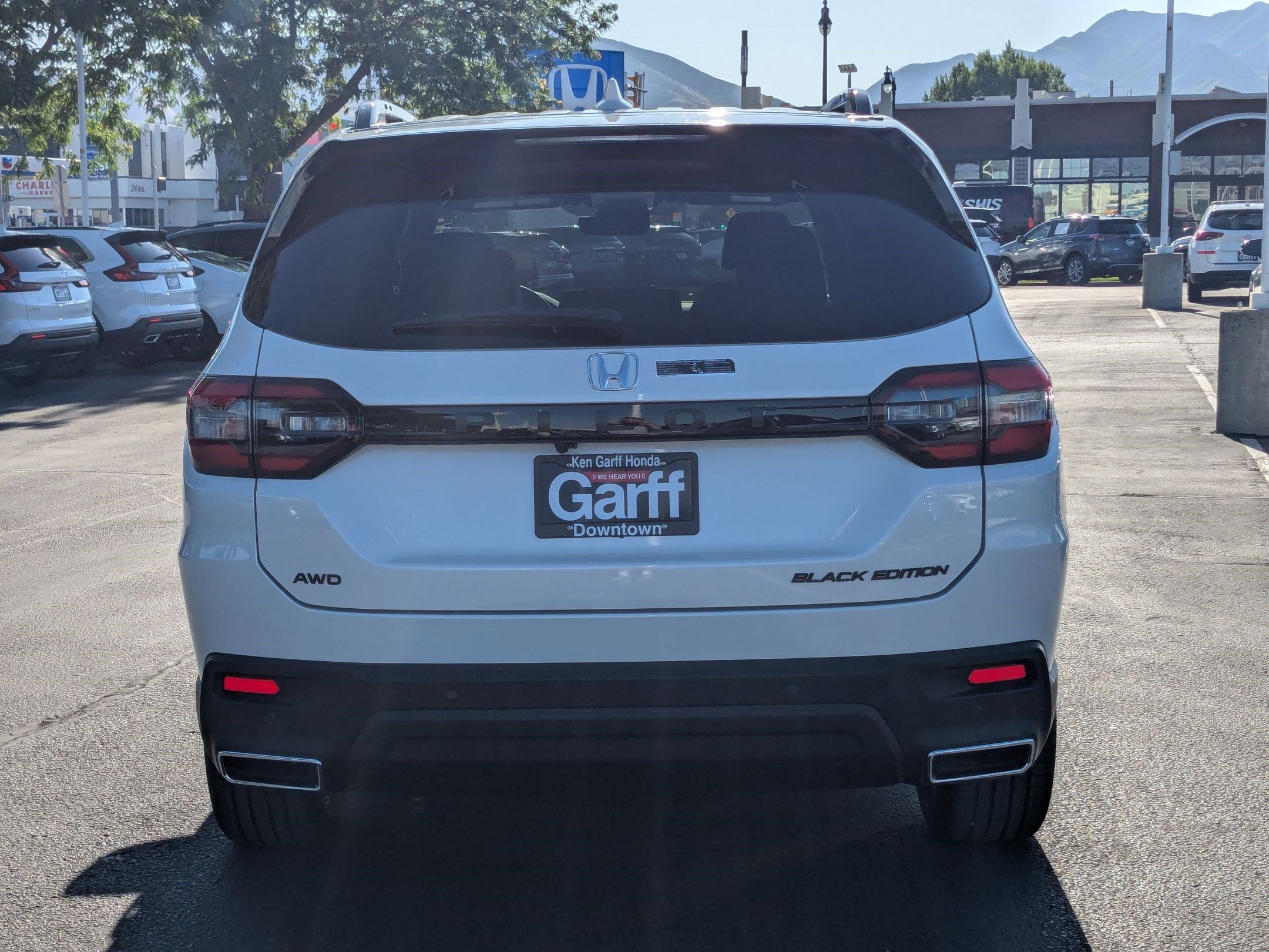 2025 Honda Pilot Black Edition photo 4