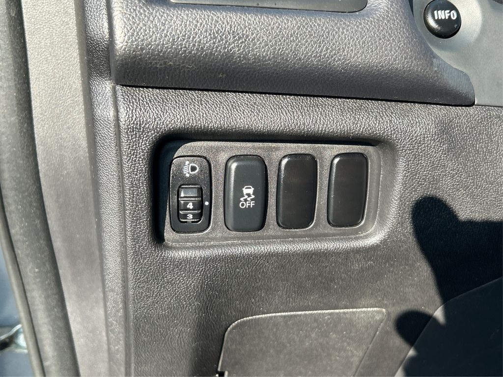 2014 Mitsubishi Outlander Sport SE photo 31