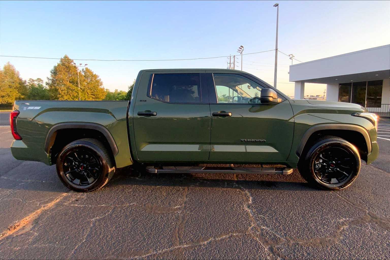2022 Toyota Tundra SR5 photo 13